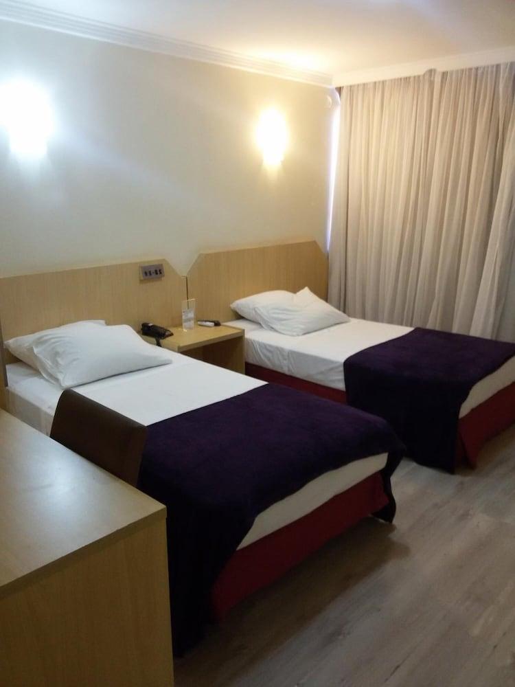 Airam Brasilia Hotel Екстериор снимка