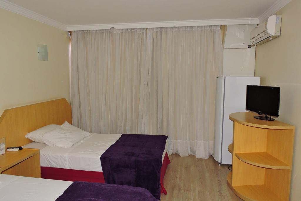 Airam Brasilia Hotel Екстериор снимка